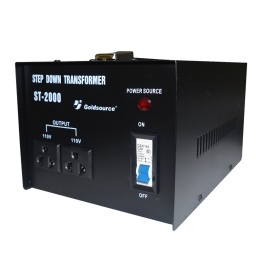 TRANSFORMADOR 220/110 2000 WATTS GOLDSOURCE
